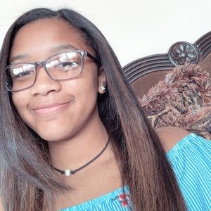 Meet your Posher, Amaya